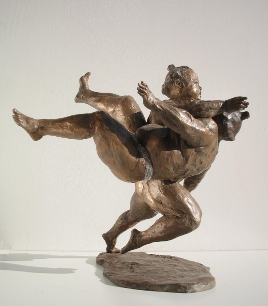 statua-sculture-bronzo-lottatori-sumo