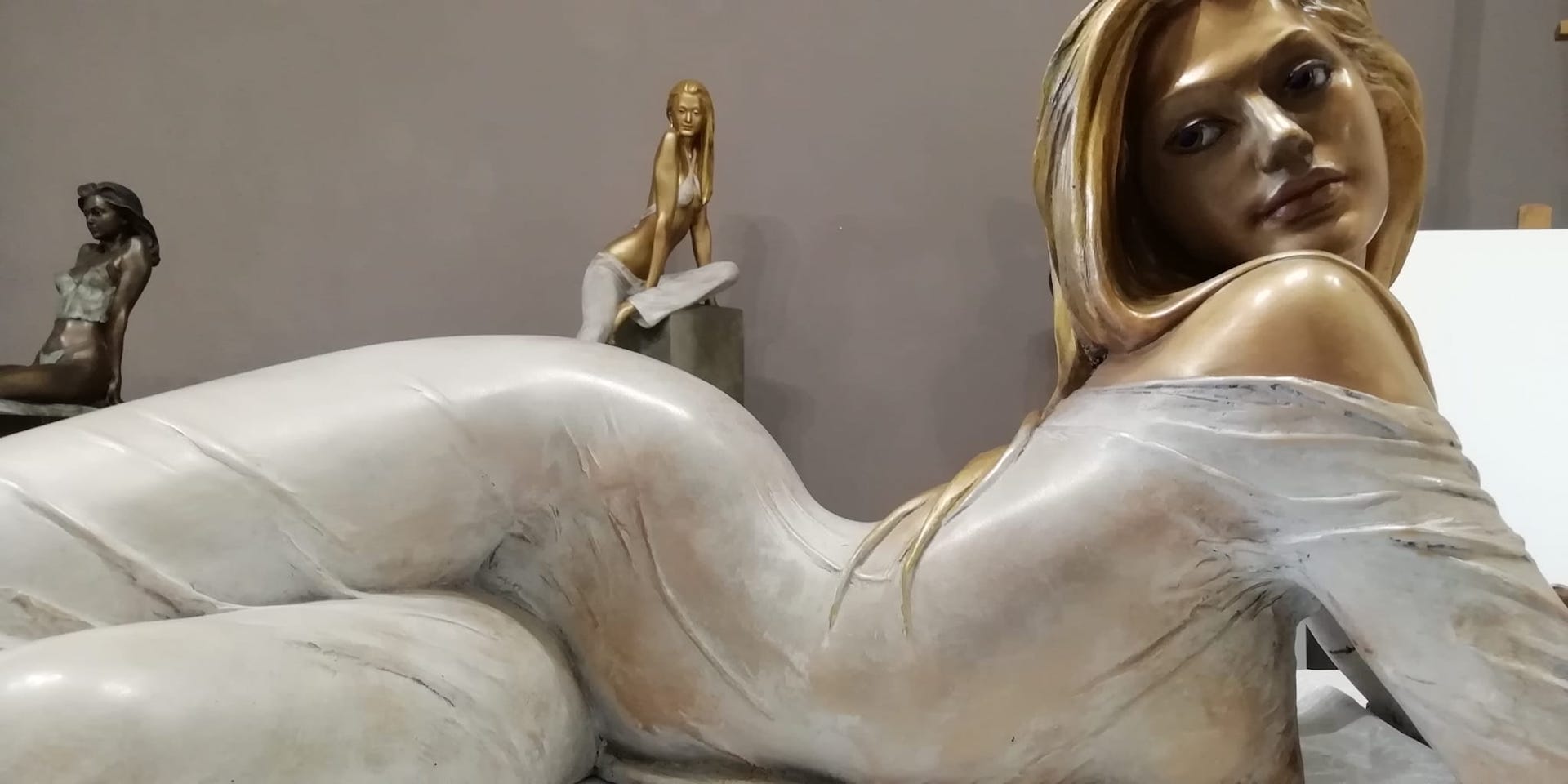 Sculture-bronzo-statue-donne-nudi-femminili-artistici-Eva-velata-orizzontale-4