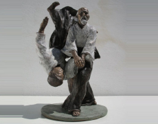 Aikido-scultura-in-bronzo-lottatori-combattenti-arti-marziali